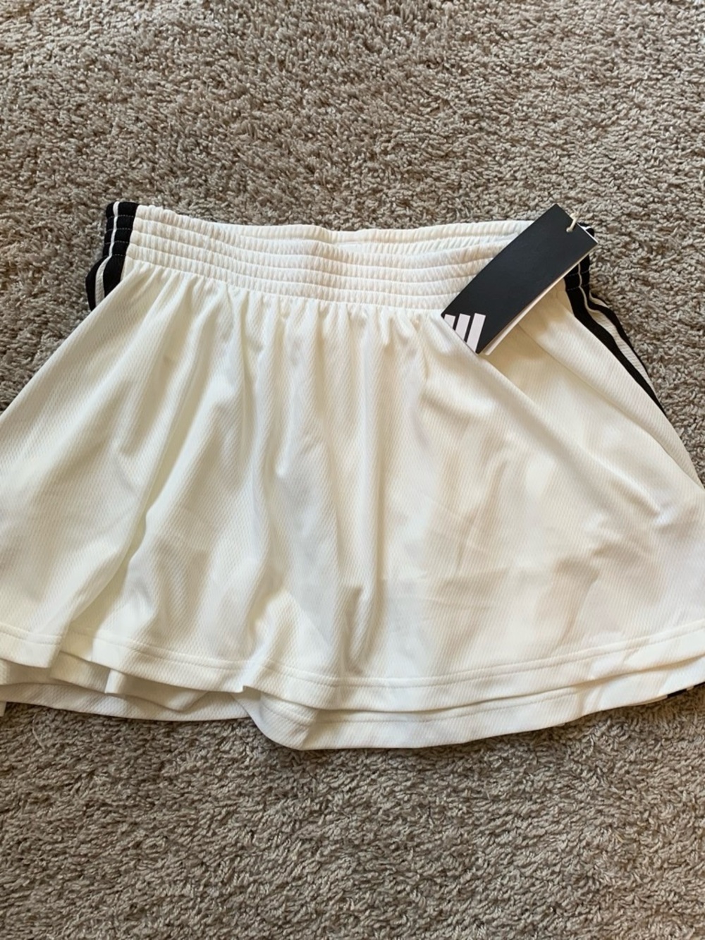 NWT Adidas White Tennis Skort Skirt Shorts 3-Stripes NWT Size S